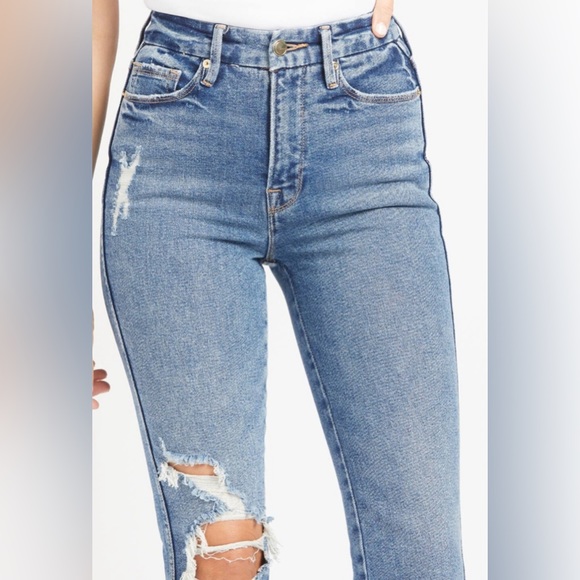 Good American Good Curve Straight Leg High Rise Distressed Ankle Jeans - Picture 2 of 9